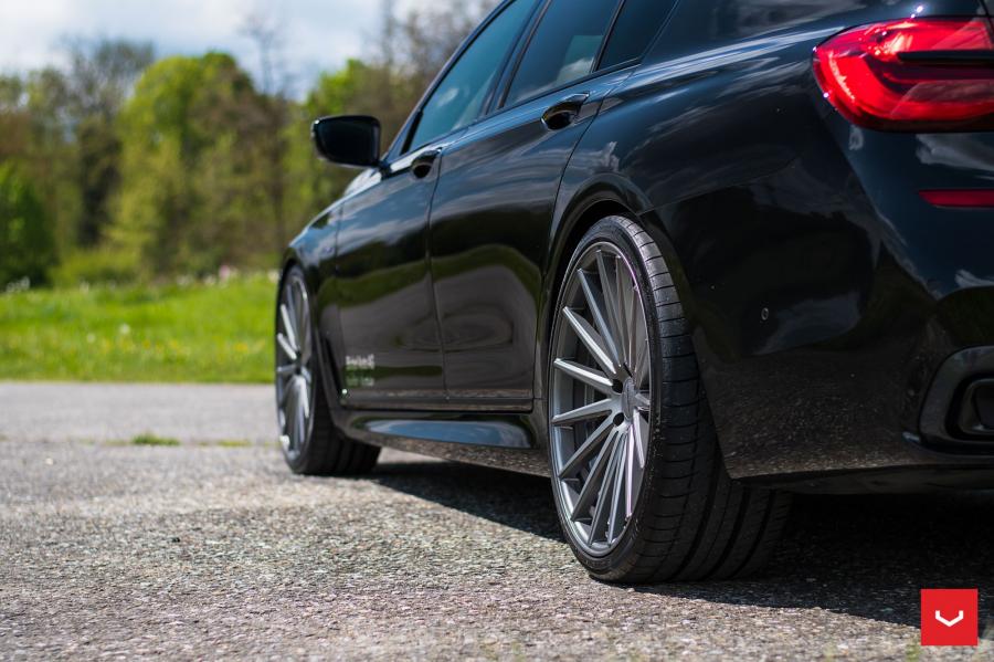 Детали экстерьера BMW 7-Series on Vossen Wheels (VFS2) 2017 года  (фото 18 из 33)